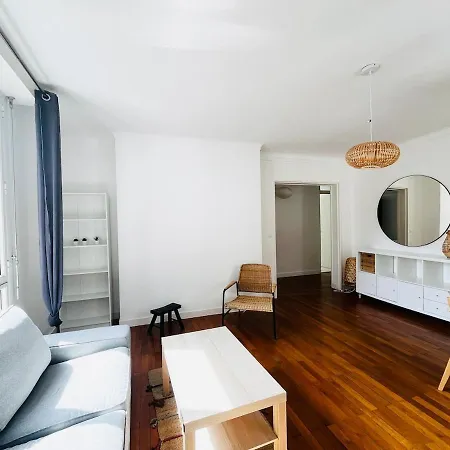 Apartmán Saint Nicolas Basilica, Place Royale Tram Center *